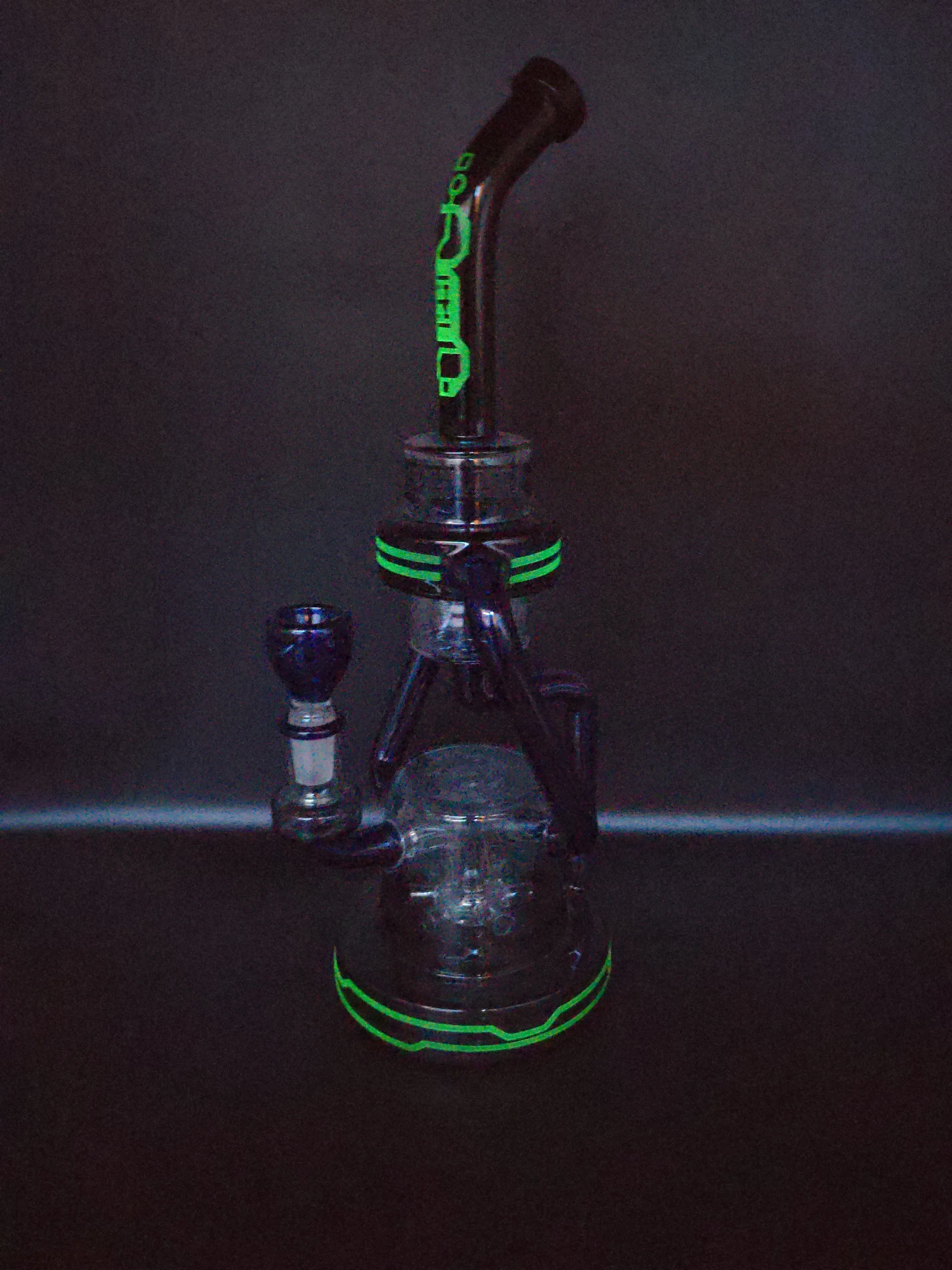 12 Hemper Cyberpunk XL Glass Bong