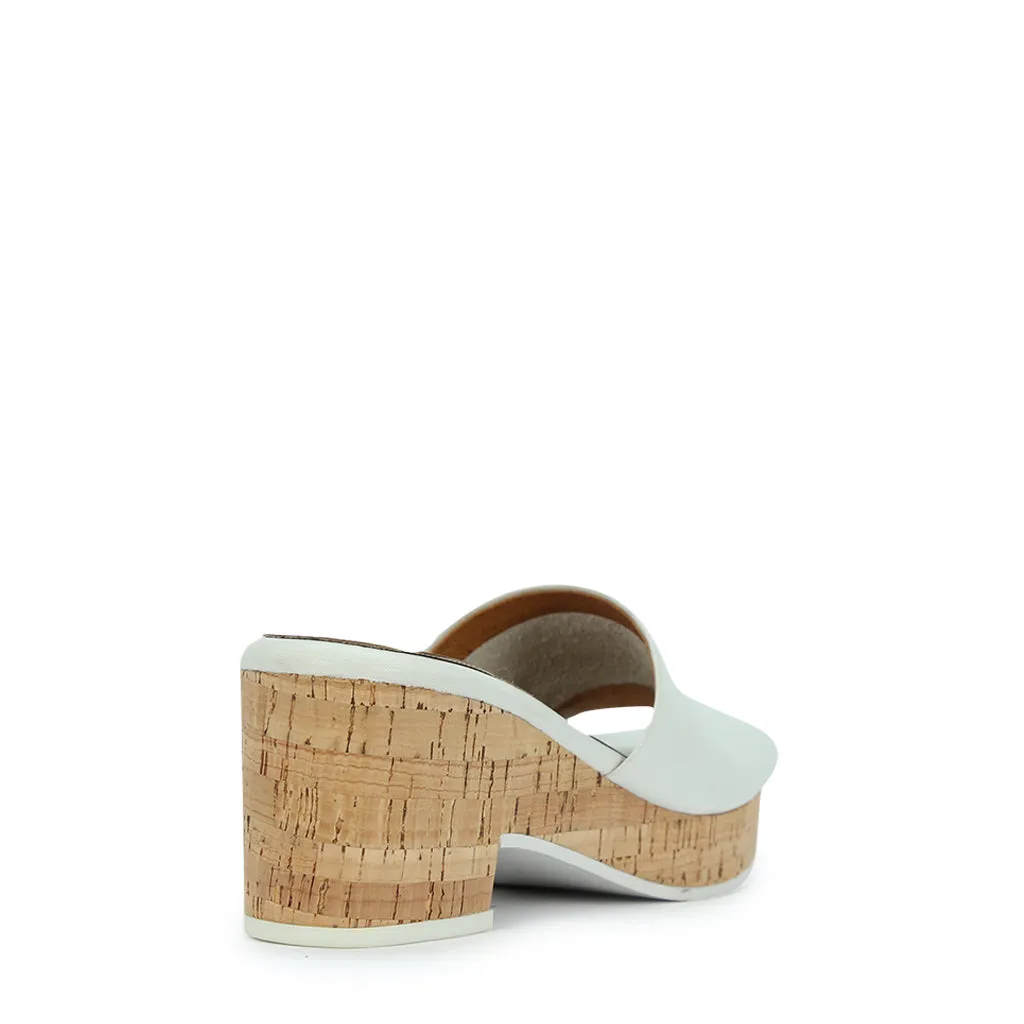 Bleet/V Heeled Slides