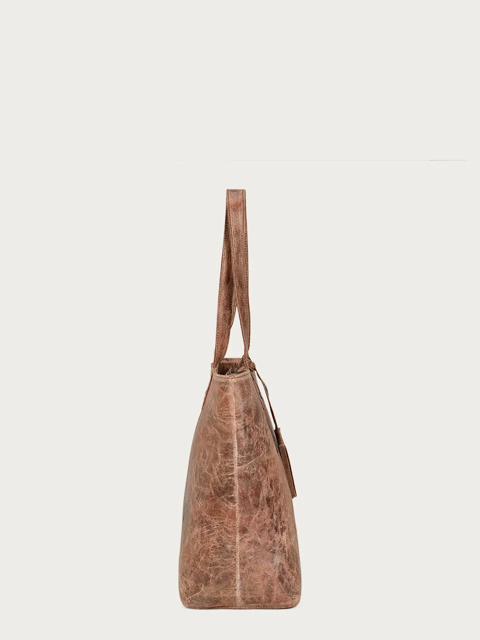 D1290 - DISTRESSED COGNAC PURSE WITH SMALL TASSEL