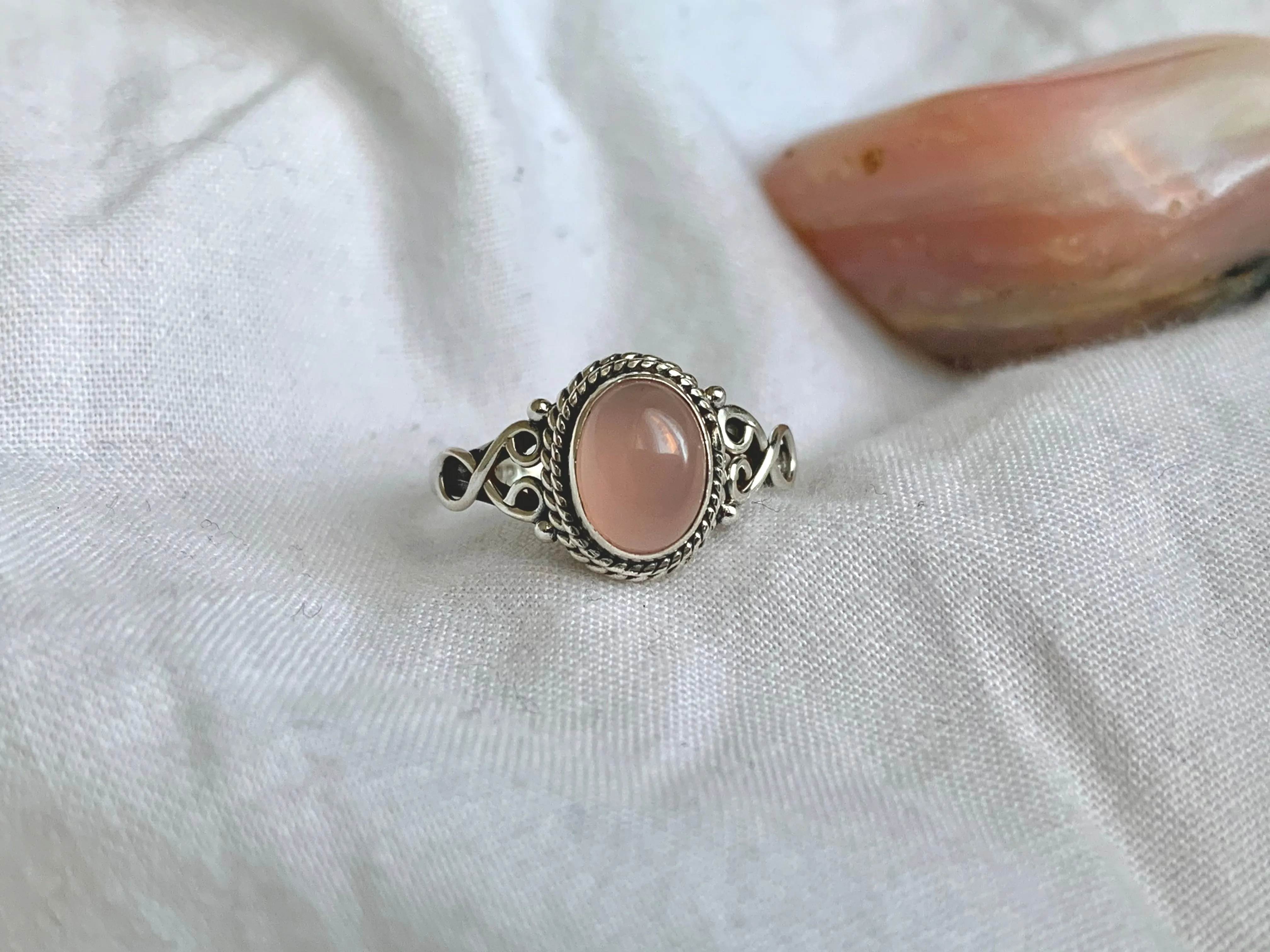 Rose Quartz Melita Ring (US 6 & 7)