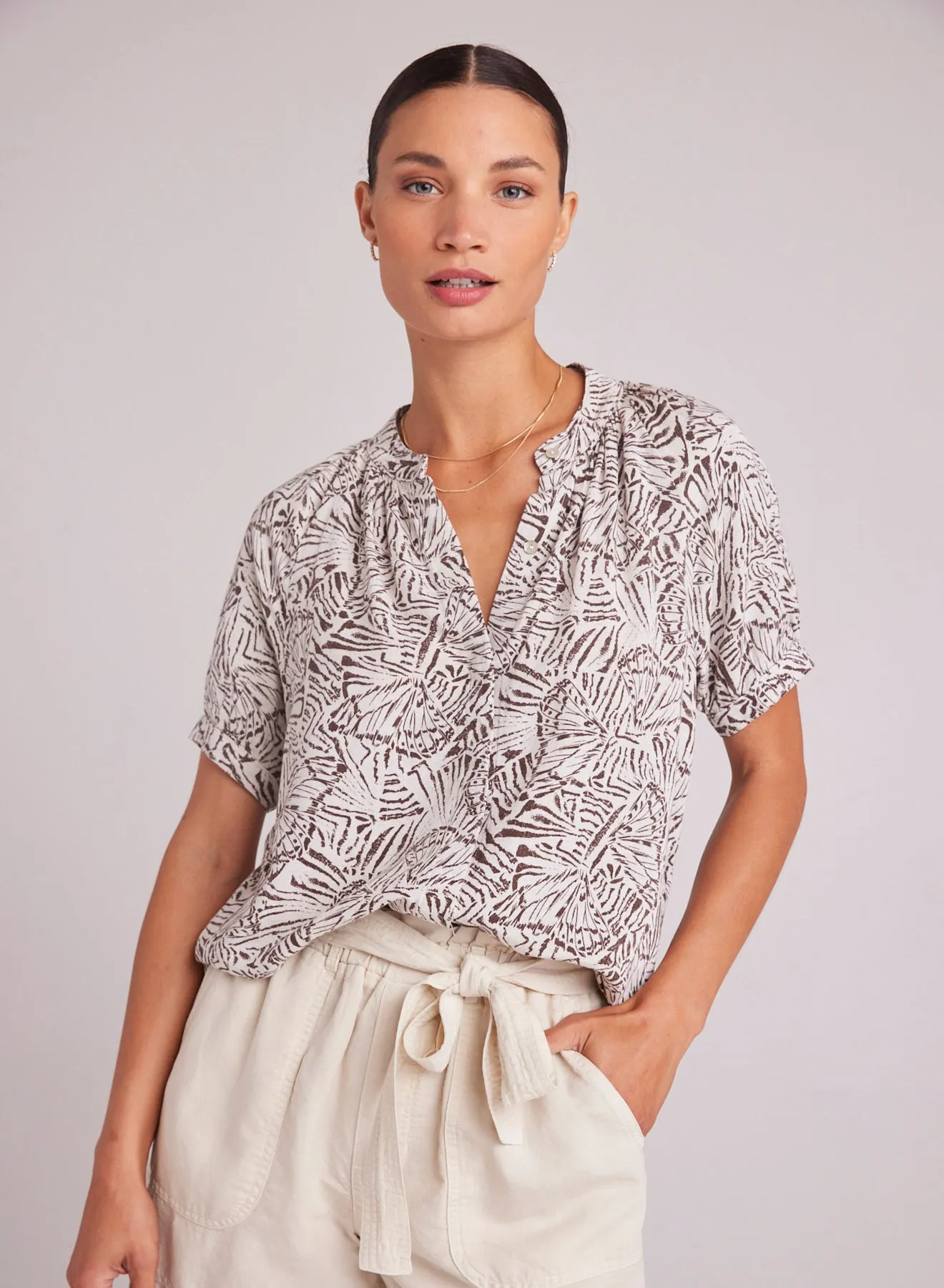 Short Sleeve Shirred Raglan Shirt - Papillon Print